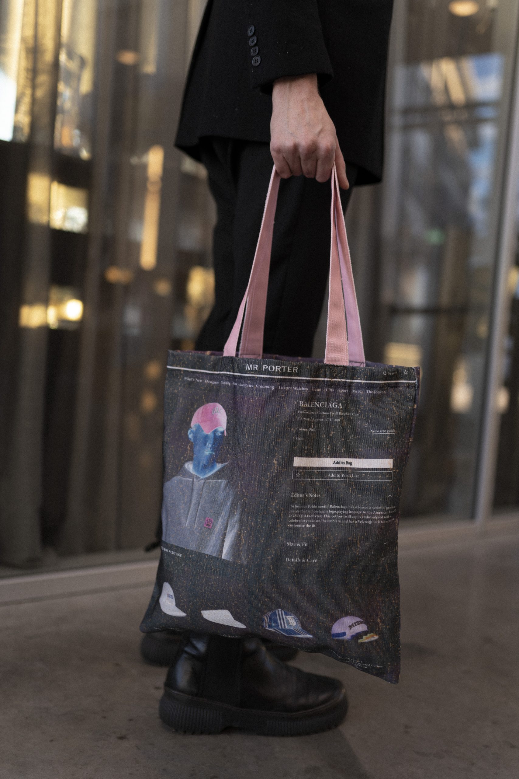 Art Bag Tobias Kaspar - Mr.Porter – Astrup Fearnley Museet Webshop