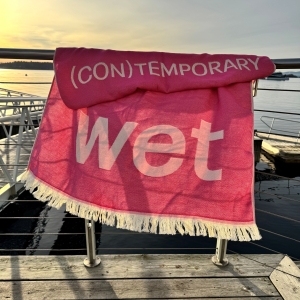 (CON)TEMPORARY Wet Towel - Pink