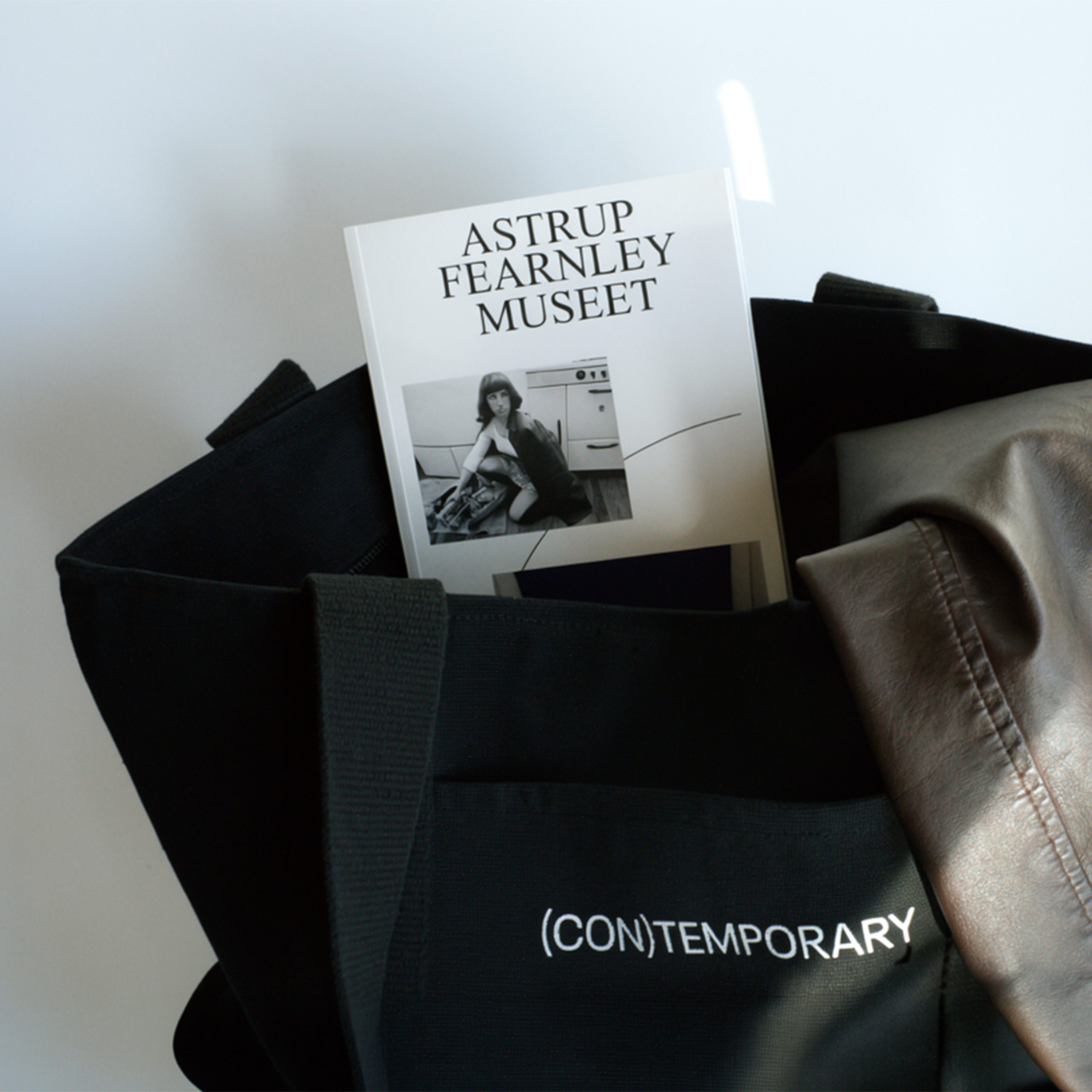 (CON)TEMPORARY Travel Bag - Bilde 4